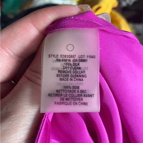 Elie Tahari Pink Passion Silk Blouse with Floral Collar | Size: S - Picture 16 of 16